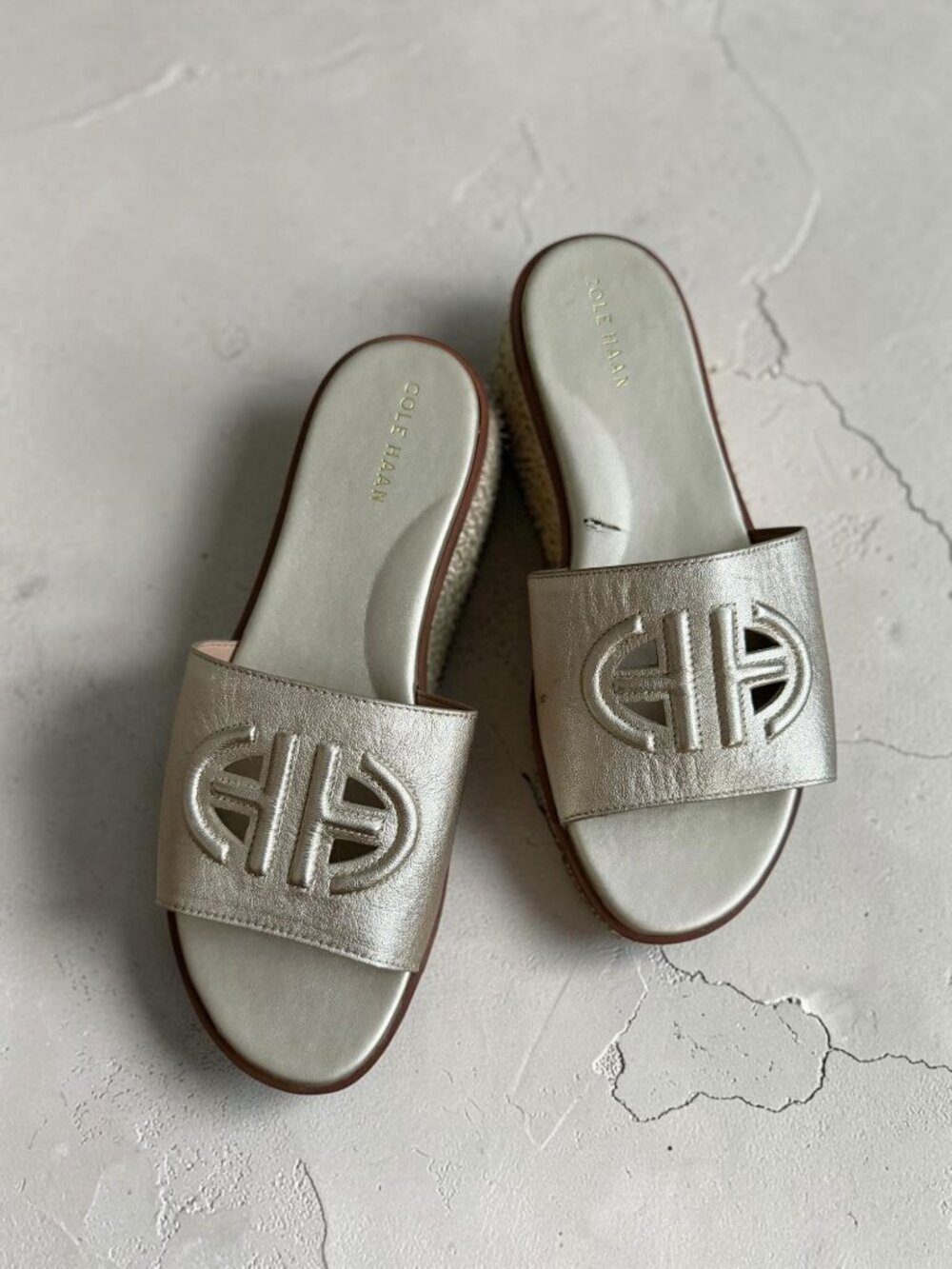COLE HAAN Gold Leather Slide Sandals Size 10
